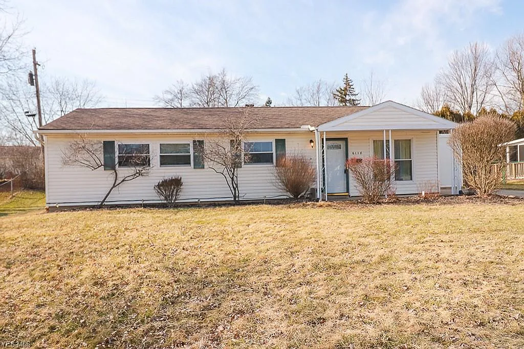 6118 Mark Dr photo 1