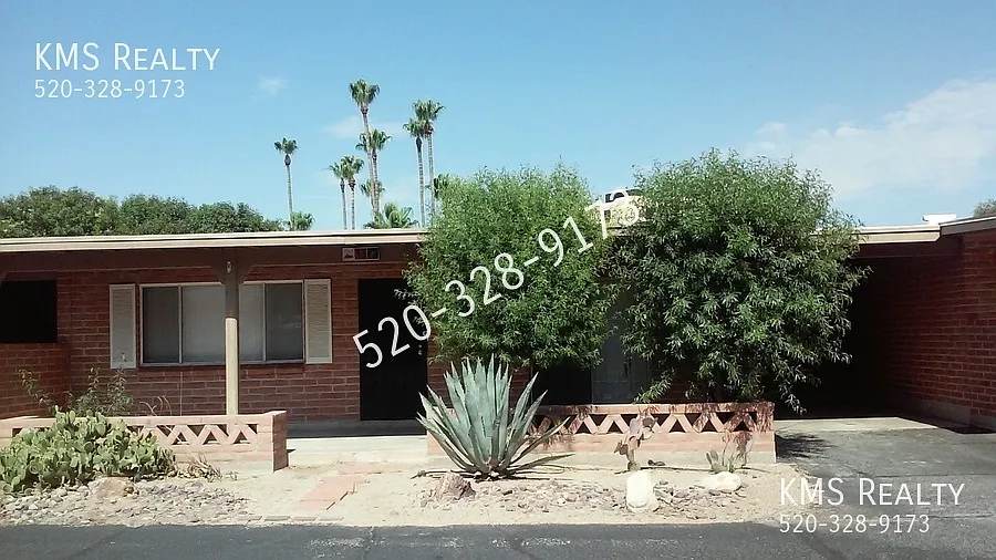 Building Photo - 33 W Roma Dr #33