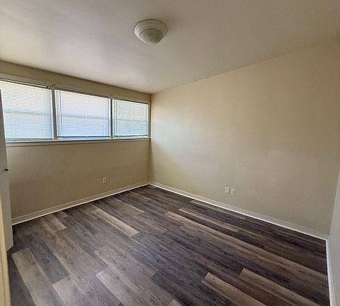 3rd image of 3348 Troy Ave NW