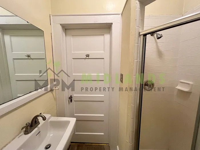 2501 Blossom St — Photo 8