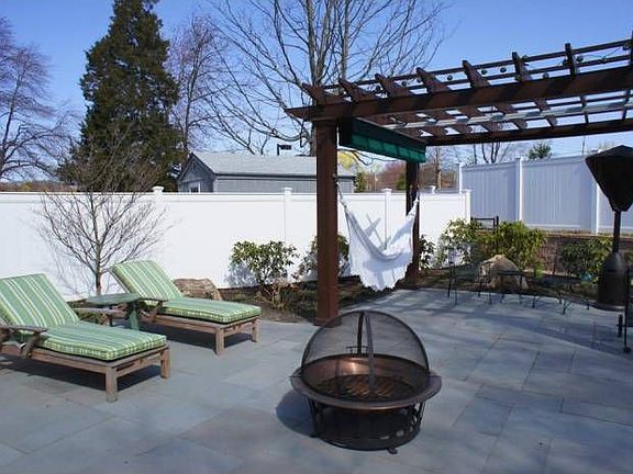 Outdoor Patio Oasis!