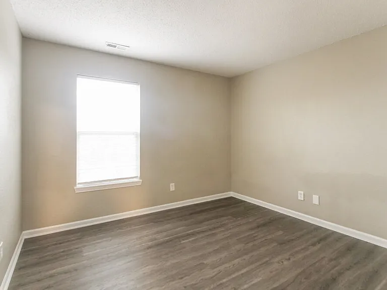 607 Sweet Creek Dr — Photo 15