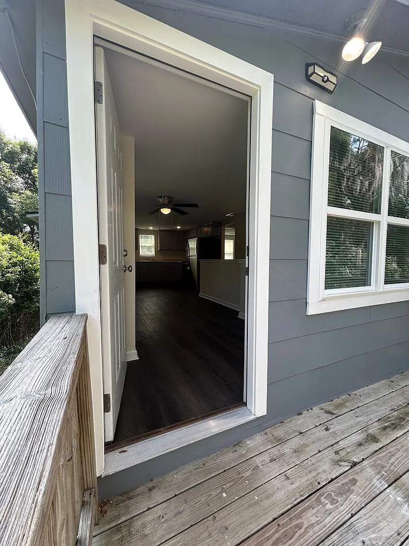 Completely Remodeled 3BR/2BA in Bona Bella near Savannah State University — Photo 2