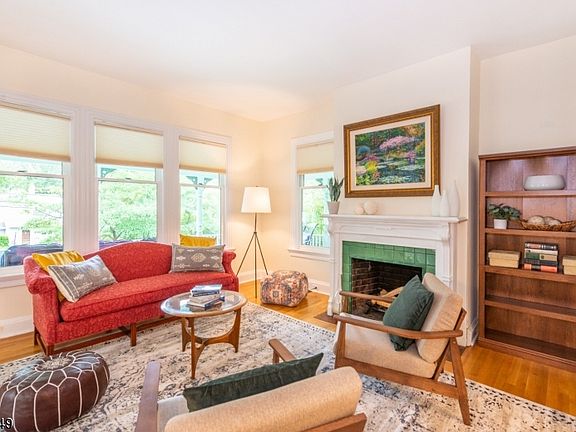 5th image of 534 Upper Mountain Ave