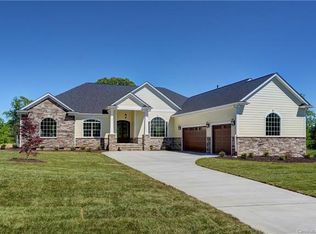 197 Hidden Meadows Dr #11, Mooresville, NC 28117