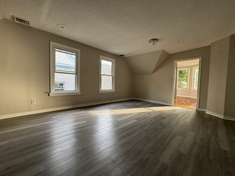 304 Willow St #3C — Photo 15