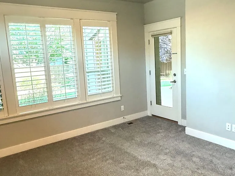 5267 N Mitchum Ave — Photo 12