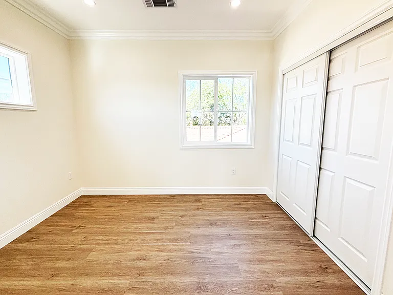 3743 Ahern Dr — Photo 20