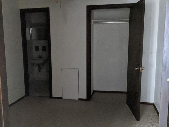 Bedroom/Closet