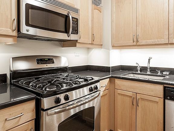 4th image of 55 W 14th St APT 8A