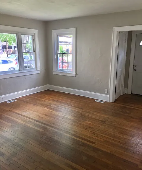 1306 Melrose Pkwy — Photo 2