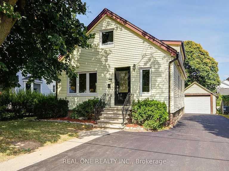 4052 Saint James Ave — Photo 1
