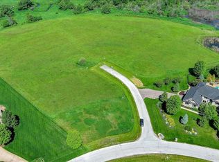 4 Derek Dr, Elburn, IL 60119