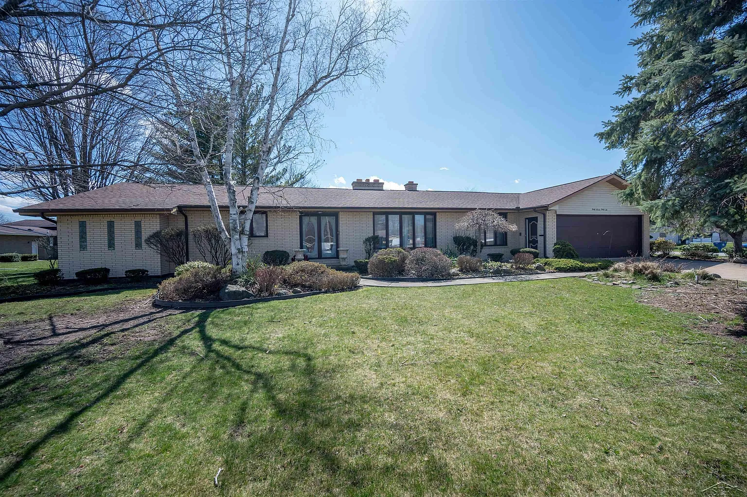4742 Dresden Ct photo 1