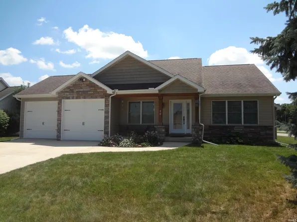 901 Arthur St, Rochester, IN 46975