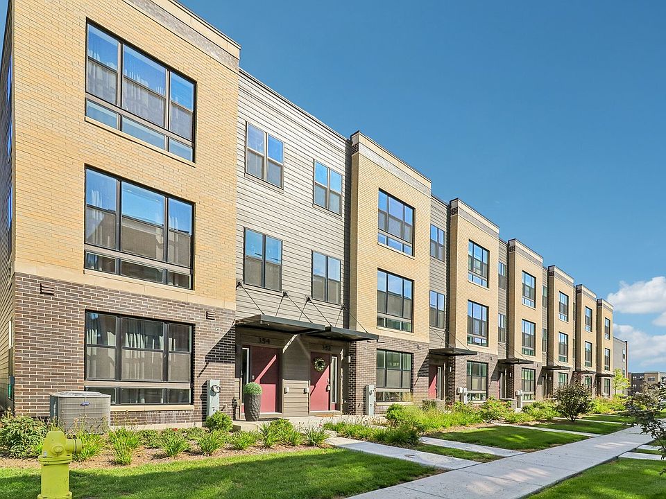 1st image of 352 Summit Cir