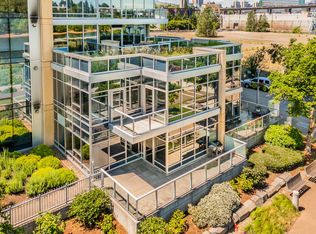 836 S Curry St UNIT 100, Portland, OR 97239