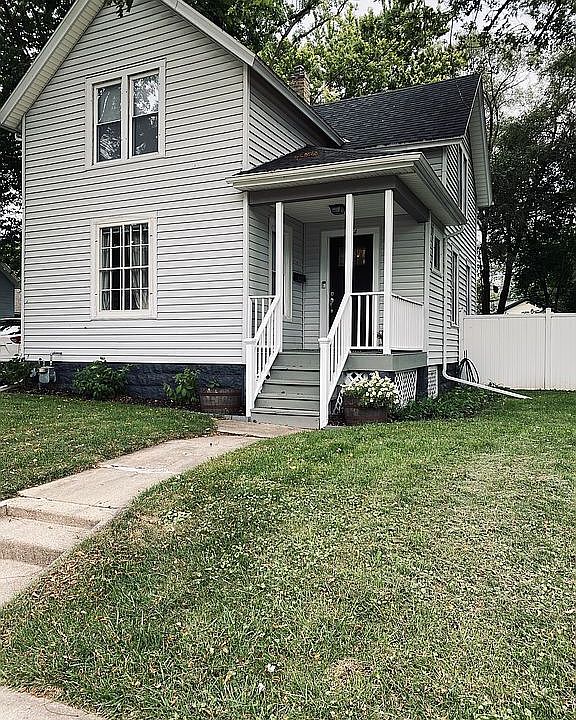1st image of 514 Eisenhower Ave