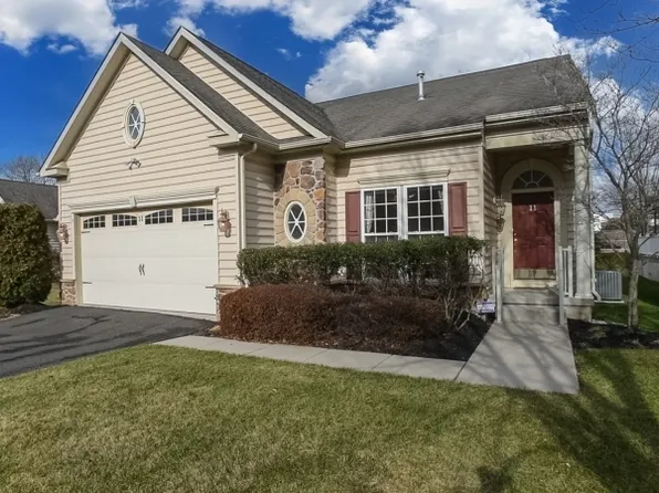 11 Thornton St, Hillsborough Twp., NJ 08844