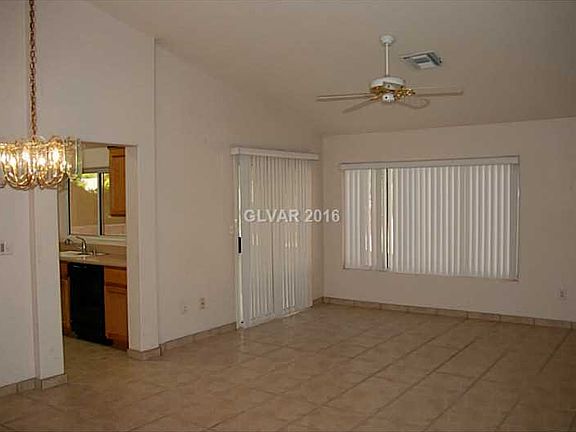 3rd image of 10720 Paradise Point Dr