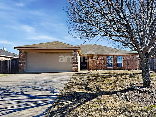 904 Crowder Dr Photo 1