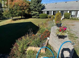 1022 Ridge Rd N #1, Fort Erie, ON L0S 1N0