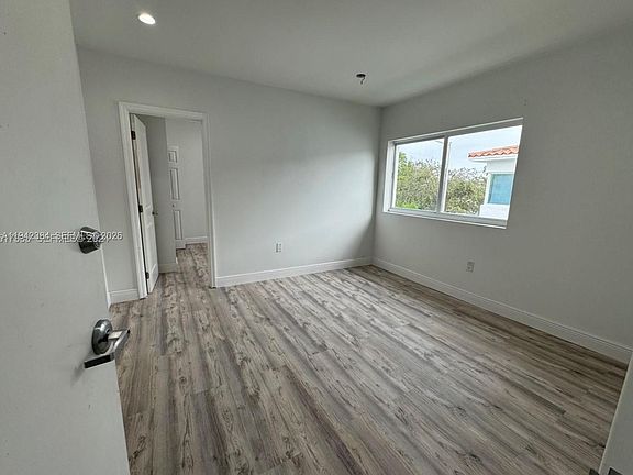 2nd image of 1248 Marseille Dr #4