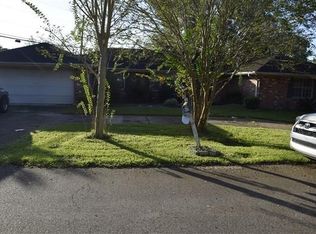 3 Holster Ln, Saint Rose, LA 70087