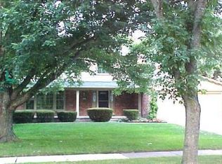 4284 Cherrywood Dr, Troy, MI