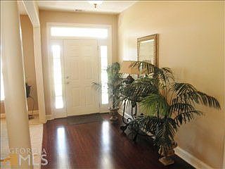 5th image of 1914 Chatsworth Ct
