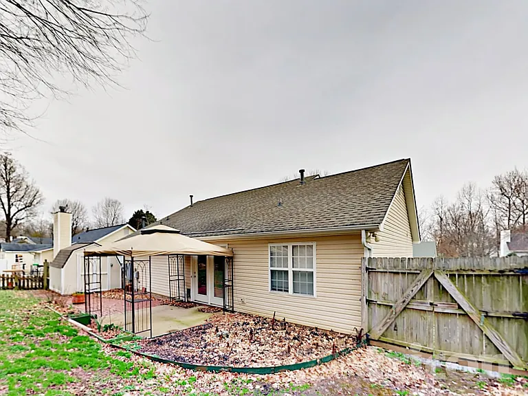 3722 Hunters Run Ln — Photo 17