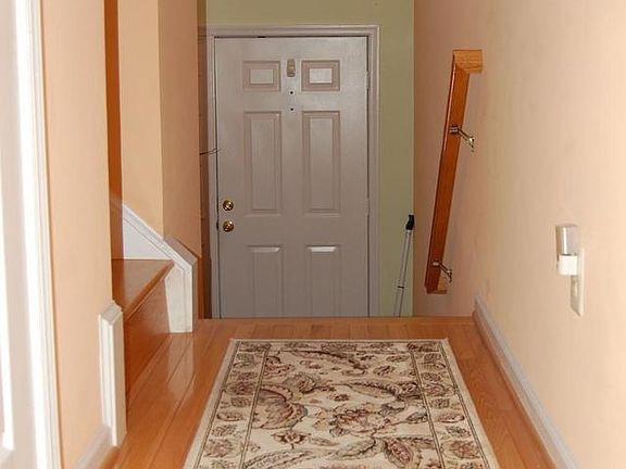 4th image of 7702 Martin Allen Ct