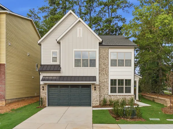 700 Mildred Oaks Ct, Cary, NC 27519