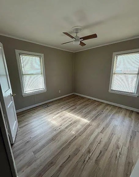1373 Salem St — Photo 14