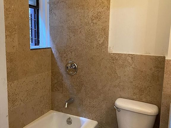 4th image of 36-12 38th St #4