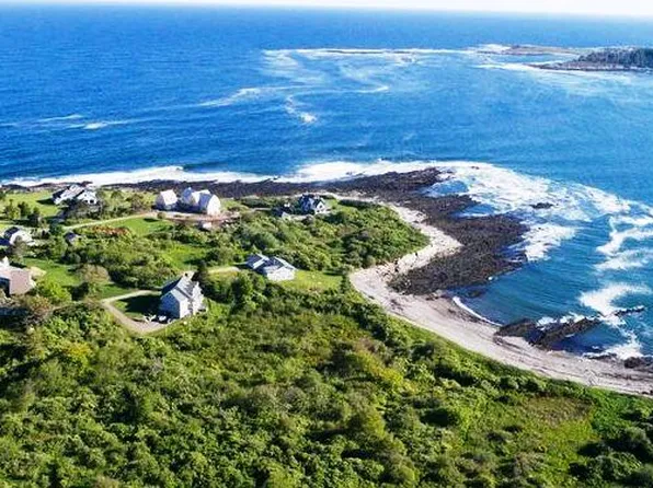 24 Mckenney Point Road, Cape Elizabeth, ME 04107