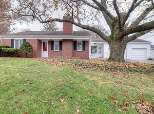 702 S McKinley Ave, Champaign, IL 61821