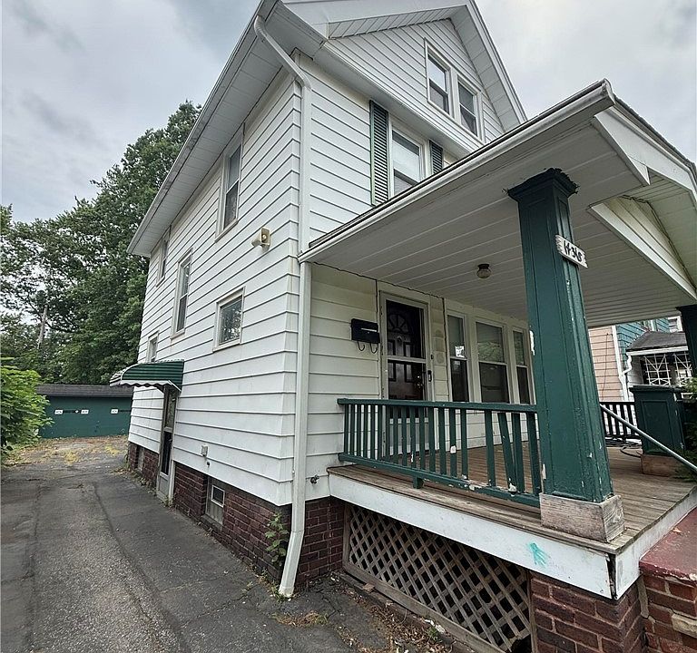 1st image of 14318 Alder Ave