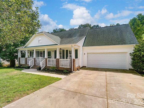 2nd image of 1551 Meadow Glen Ln