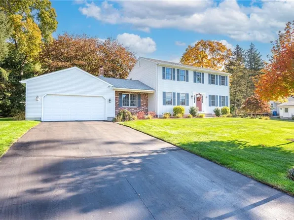 40 David St, Cumberland, RI 02864