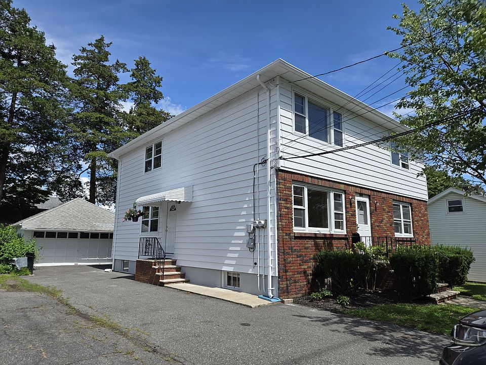 1st image of 384 Delawanna Ave #2