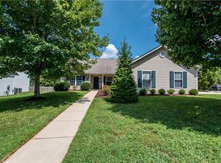 798 Pecan Ridge Cir, Kernersville, NC 27284