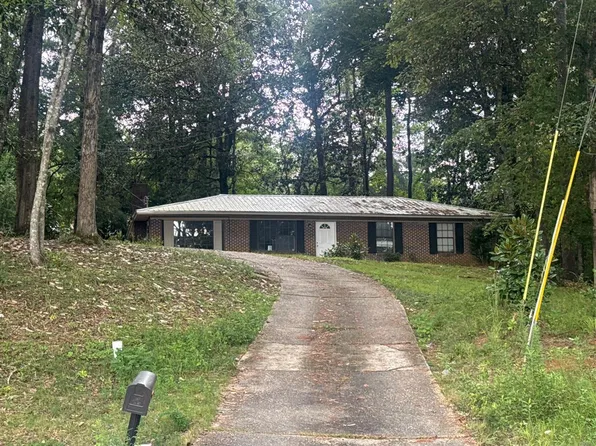 230 Merioneth Dr, Ozark, AL 36360