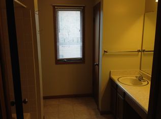 104 Jennifer Dr #A, Mahomet, IL 61853