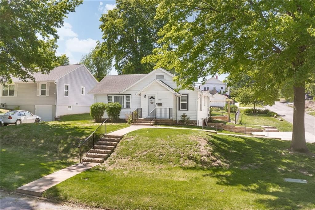 3502 Penn St, Saint Joseph, MO - View 2