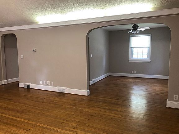 Living Rm into @ Dining Rm