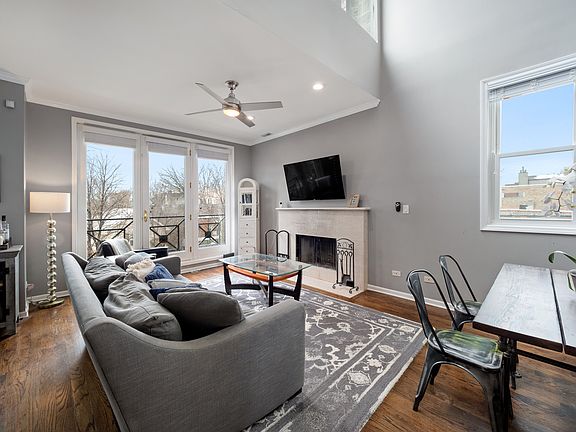 3rd image of 1644 N Claremont Ave #3