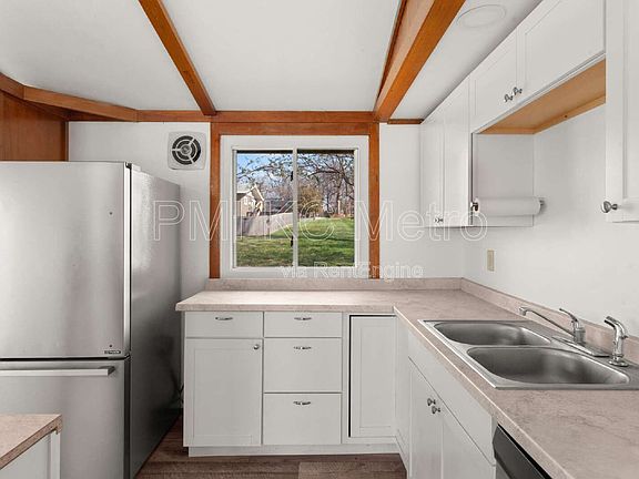 2nd image of 71 Dockside Dr