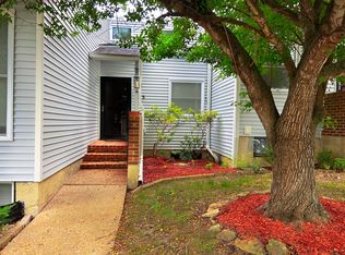 663 Hiddenwood Ct, Jefferson City, MO 65109