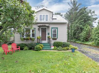 4 Maplewood Ave, Rumson, NJ 07760